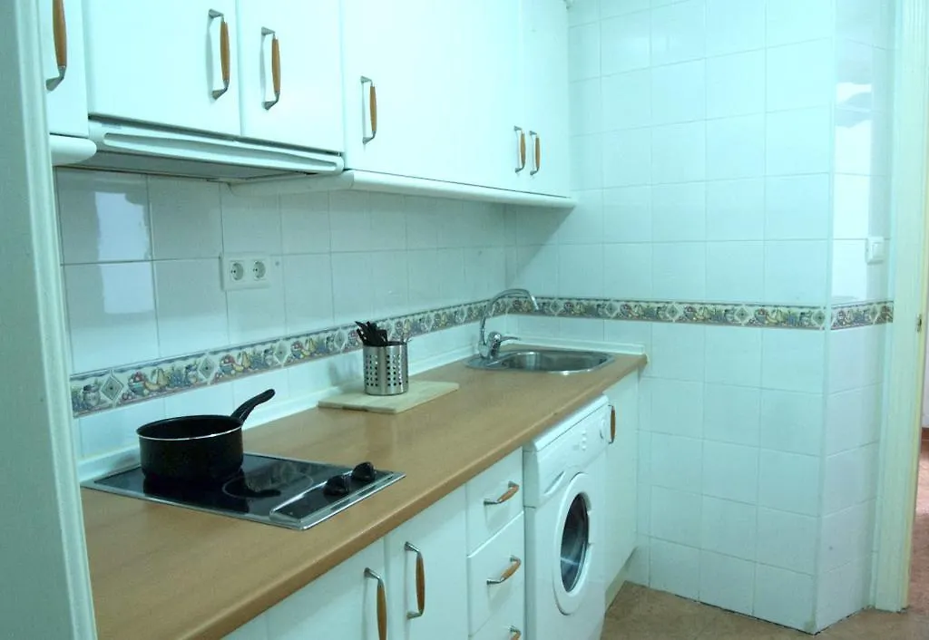 Apartamentos Ballesteros Malaga Apartment
