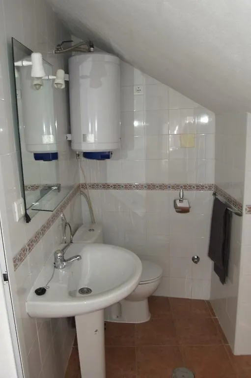 Apartamentos Ballesteros Malaga Apartment